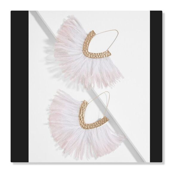 BaubleBar Jewelry - NEW! BaubleBar Chaya Feather Hoop Earrings in Pink